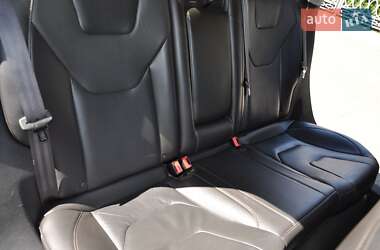 Седан Ford Fusion 2013 в 