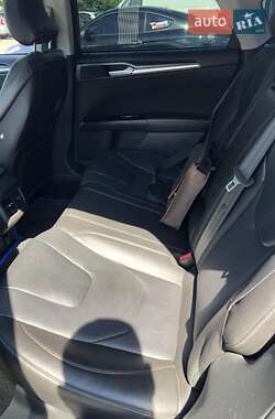 Седан Ford Fusion 2014 в 