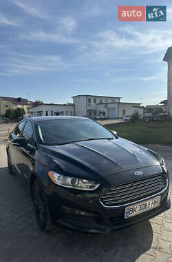 Седан Ford Fusion 2014 в 