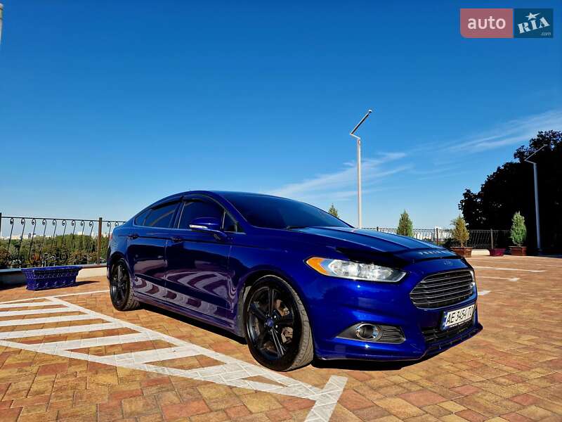 Ford Fusion 2016