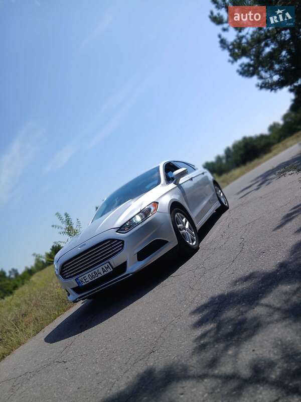 Седан Ford Fusion 2014 в Днепре