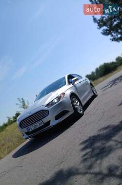 Седан Ford Fusion 2014 в 