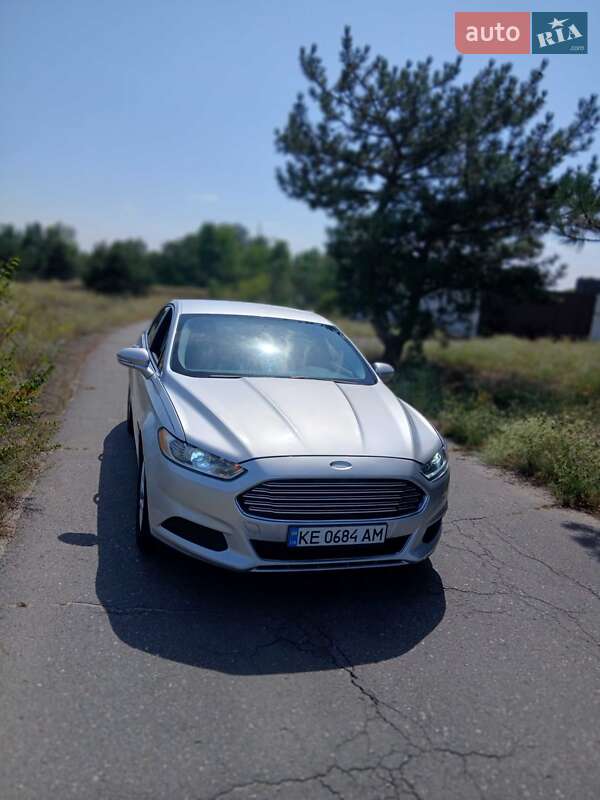 Седан Ford Fusion 2014 в Днепре