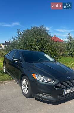 Седан Ford Fusion 2015 в Хмельницькому