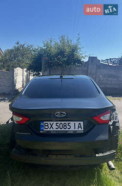 Седан Ford Fusion 2015 в 