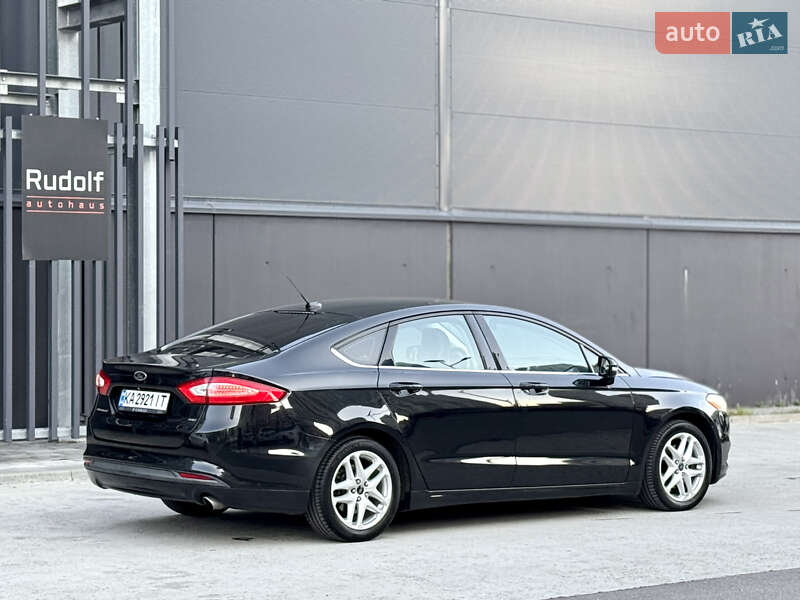 Седан Ford Fusion 2014 в Києві