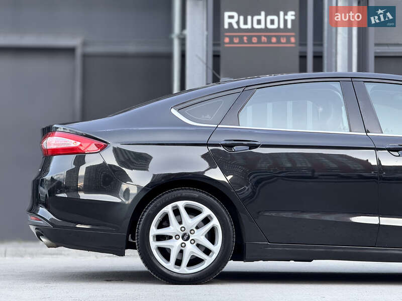 Седан Ford Fusion 2014 в Києві