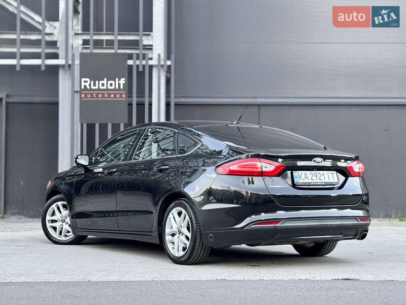 Седан Ford Fusion 2014 в Києві