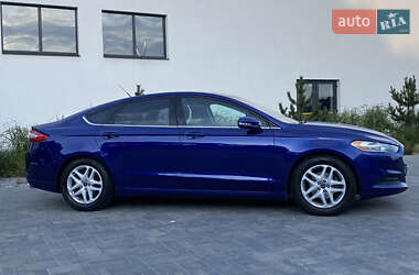 Седан Ford Fusion 2014 в 