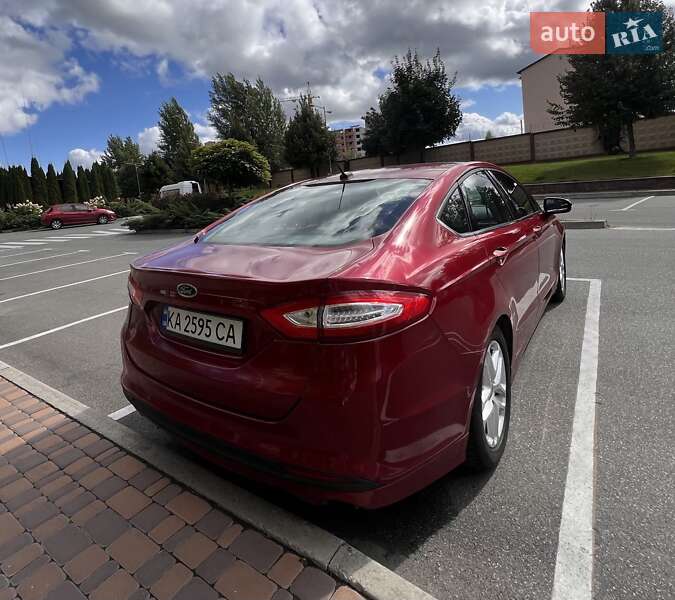 Седан Ford Fusion 2016 в Софиевской Борщаговке