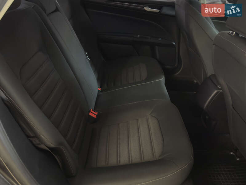 Седан Ford Fusion 2017 в Миколаєві
