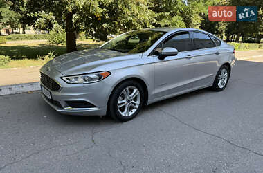 Седан Ford Fusion 2017 в 