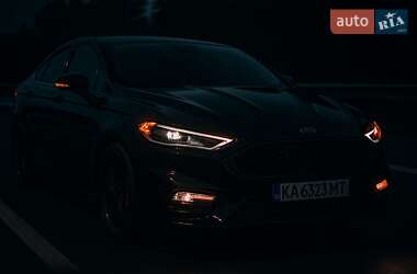Седан Ford Fusion 2017 в 