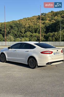 Седан Ford Fusion 2014 в 