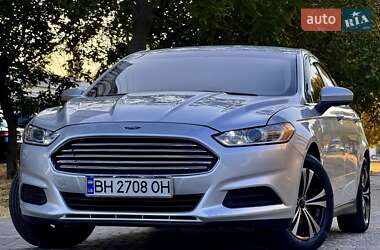 Седан Ford Fusion 2013 в 