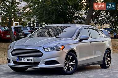 Седан Ford Fusion 2013 в 
