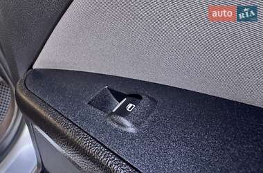 Седан Ford Fusion 2013 в 