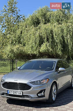 Ford Fusion 2020