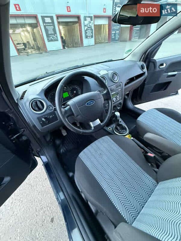 Хетчбек Ford Fusion 2006 в Сумах