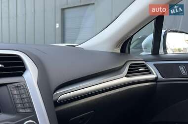 Седан Ford Fusion 2014 в 