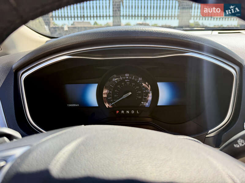 Седан Ford Fusion 2019 в Ровно