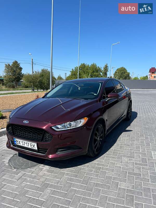 Седан Ford Fusion 2012 в 