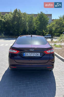 Седан Ford Fusion 2012 в 