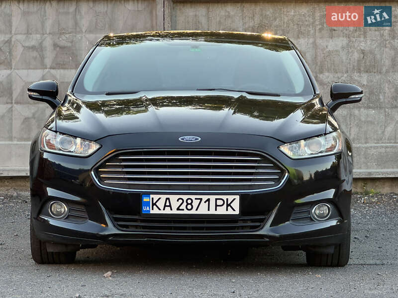 Седан Ford Fusion 2015 в Києві
