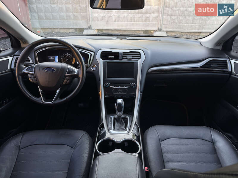 Седан Ford Fusion 2015 в Києві