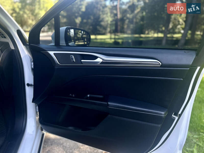 Седан Ford Fusion 2017 в Киеве