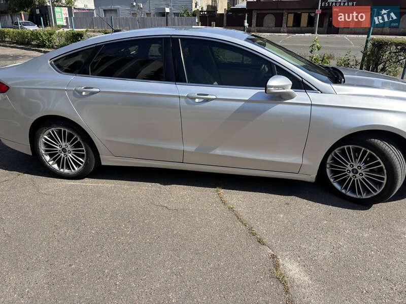 Седан Ford Fusion 2014 в Киеве фото 4 Седан Ford Fusion 2014 в Киеве