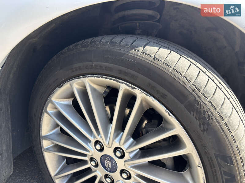 Седан Ford Fusion 2014 в Киеве фото 12 Седан Ford Fusion 2014 в Киеве