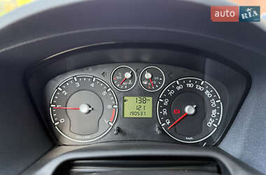 Хэтчбек Ford Fusion 2007 в 