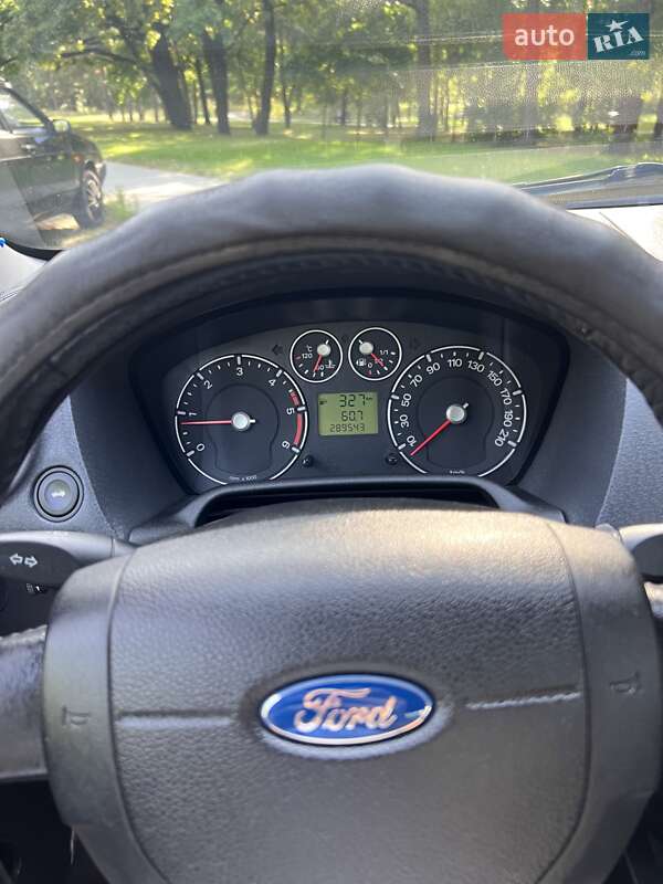 Хэтчбек Ford Fusion 2007 в Киеве