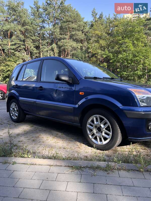 Хэтчбек Ford Fusion 2007 в Киеве