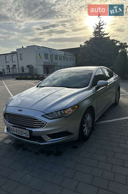 Седан Ford Fusion 2018 в 