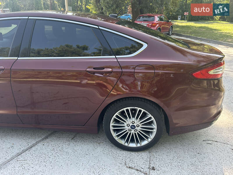 Седан Ford Fusion 2015 в Каневе фото 5 Седан Ford Fusion 2015 в Каневе