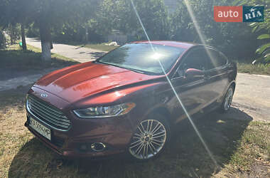 Седан Ford Fusion 2015 в 