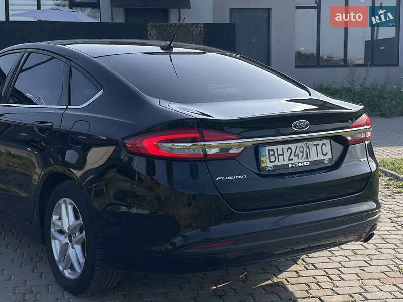 Седан Ford Fusion 2017 в Львові