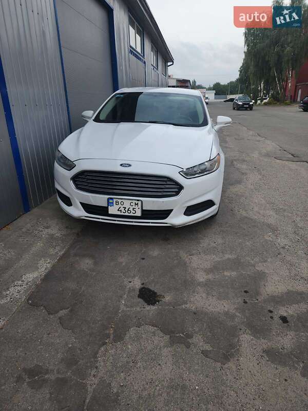 Ford Fusion 2016