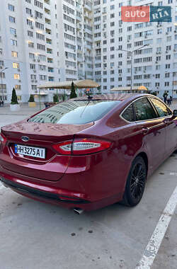 Седан Ford Fusion 2016 в 