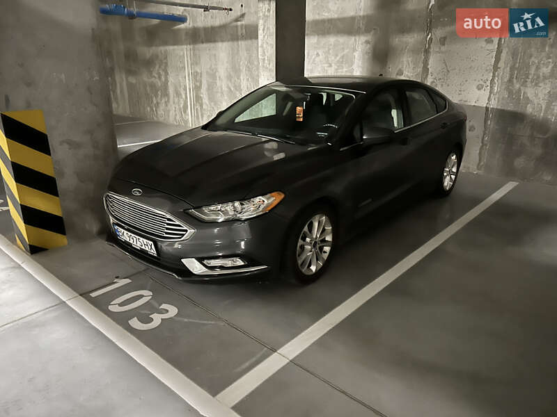 Седан Ford Fusion 2018 в Ирпене