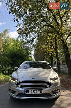 Седан Ford Fusion 2018 в 