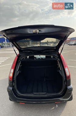 Хэтчбек Ford Fusion 2006 в 