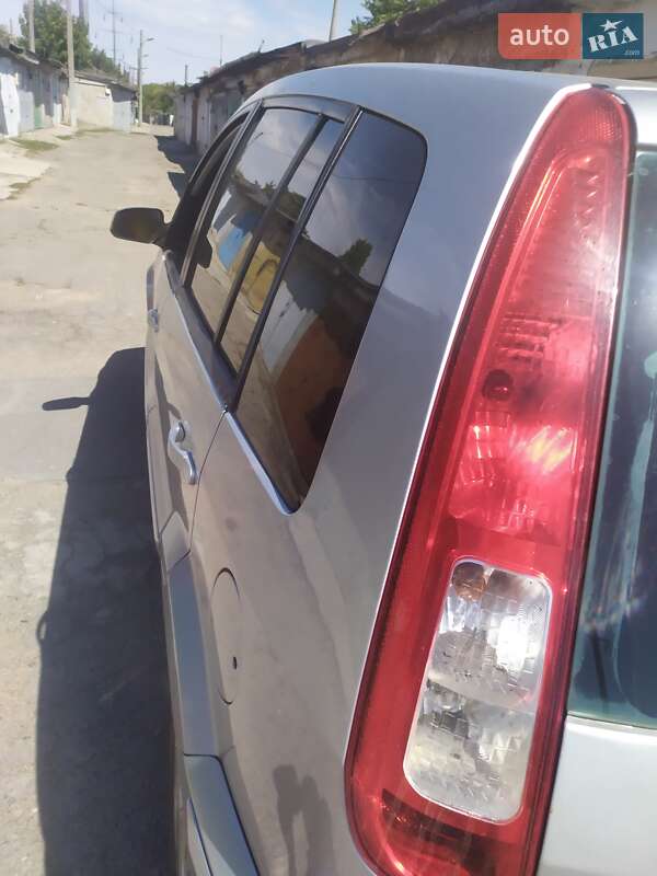 Хэтчбек Ford Fusion 2009 в Одессе фото 9 Хэтчбек Ford Fusion 2009 в Одессе