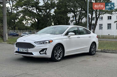 Седан Ford Fusion 2019 в Києві