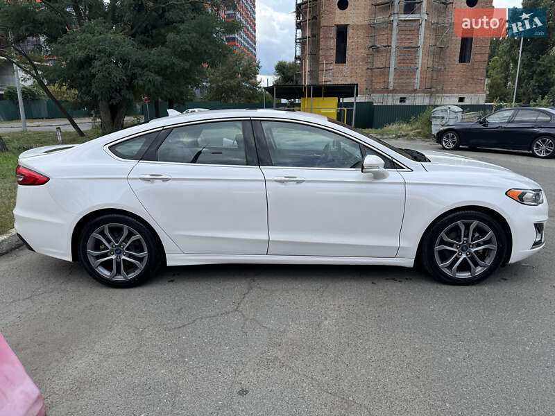 Седан Ford Fusion 2019 в Киеве фото 14 Седан Ford Fusion 2019 в Киеве