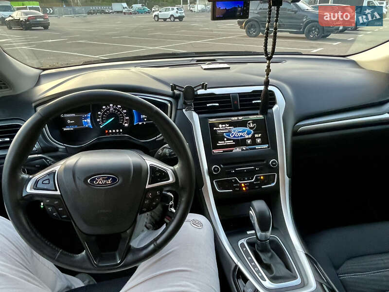 Седан Ford Fusion 2016 в Киеве