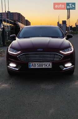 Седан Ford Fusion 2018 в 