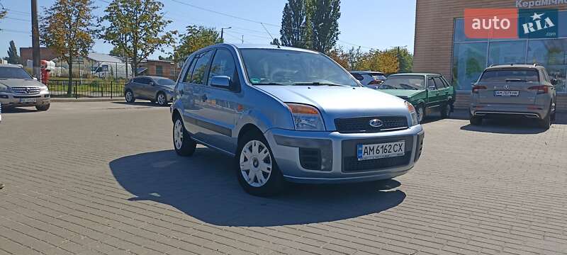 Хетчбек Ford Fusion 2007 в 